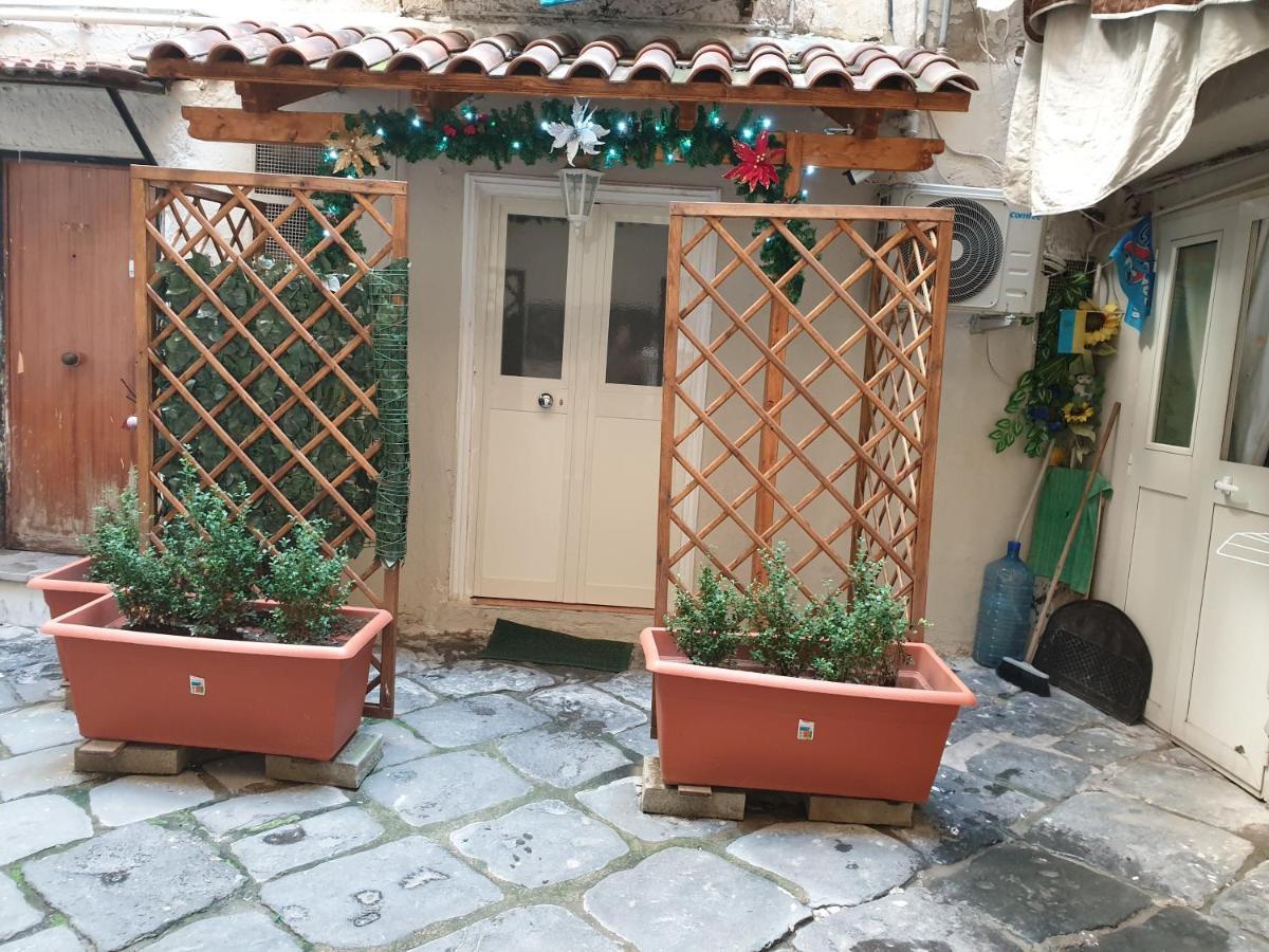 Ciro E Lucia Apartment Naples Luaran gambar